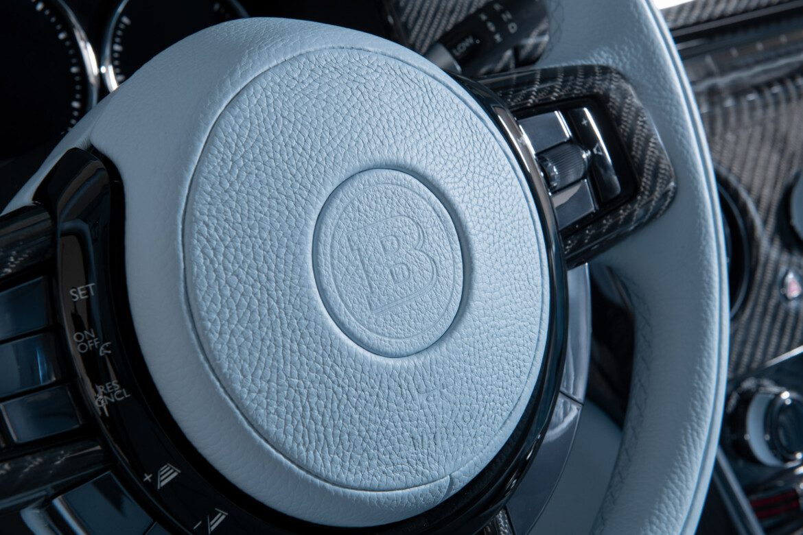 BRABUS 700 BLUE SKY Studio klein (27)-1170×780 BRABUS 700 BLUE SKY Studio klein (27)-1170x780